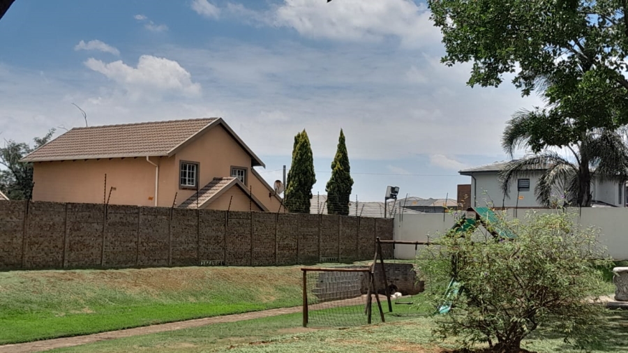 3 Bedroom Property for Sale in Pomona Ext 3 Gauteng