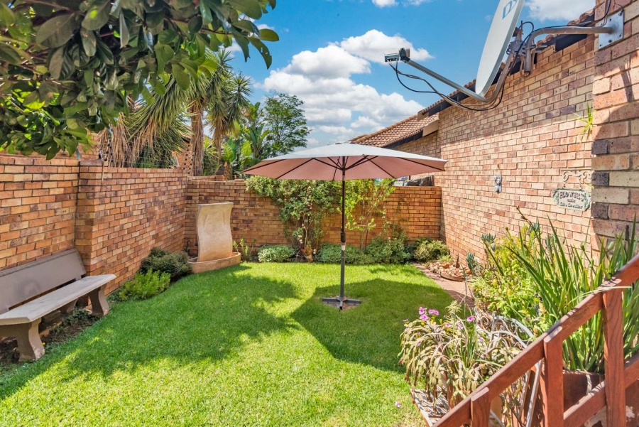 2 Bedroom Property for Sale in Willowbrook Gauteng