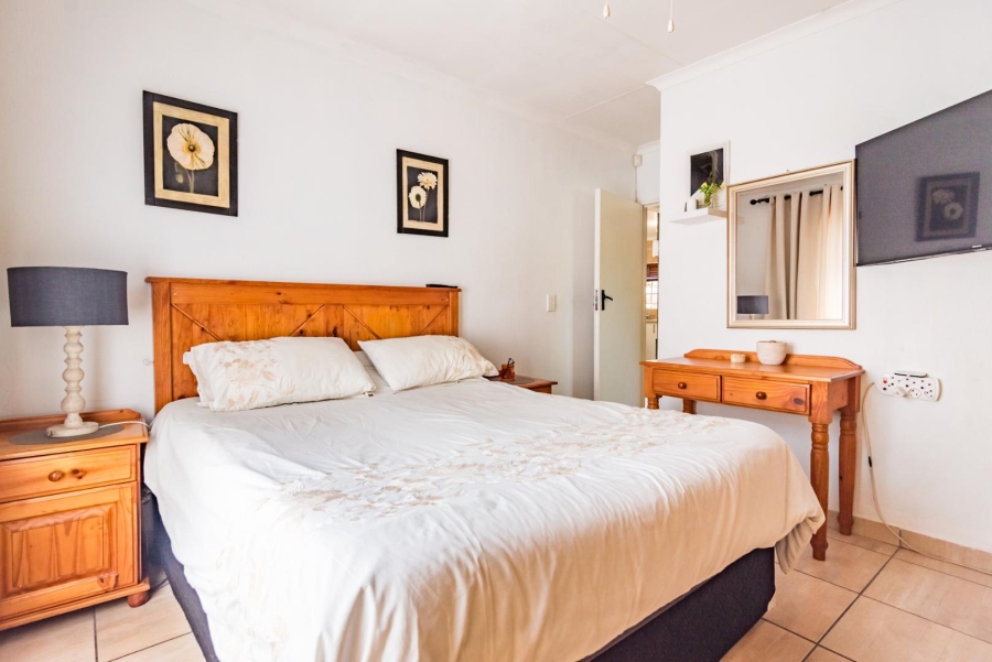 2 Bedroom Property for Sale in Willowbrook Gauteng