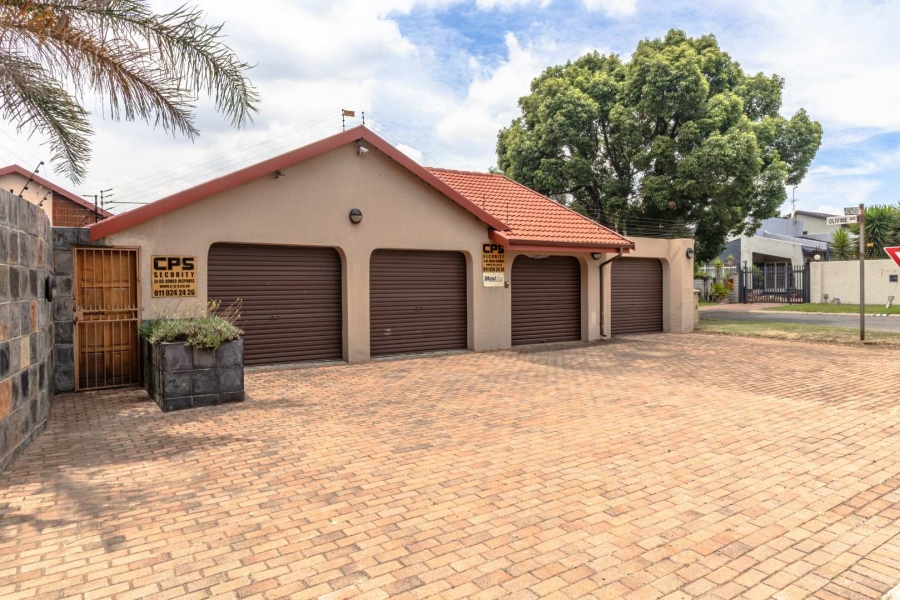4 Bedroom Property for Sale in Randhart Gauteng