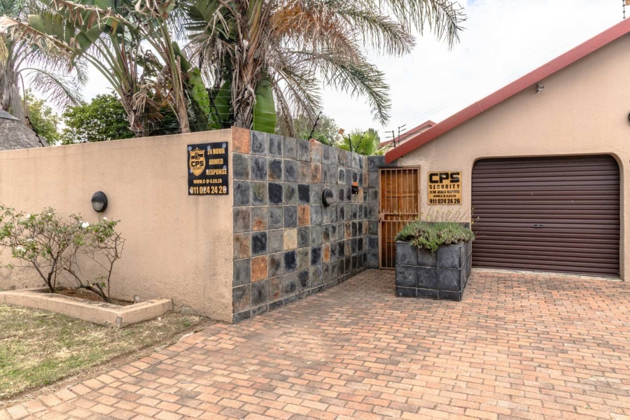 4 Bedroom Property for Sale in Randhart Gauteng