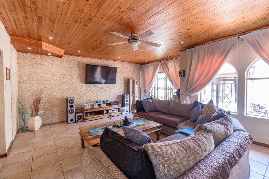 4 Bedroom Property for Sale in Randhart Gauteng