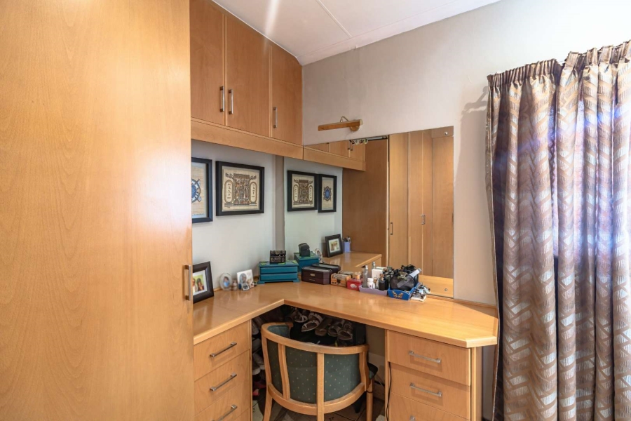 4 Bedroom Property for Sale in Randhart Gauteng