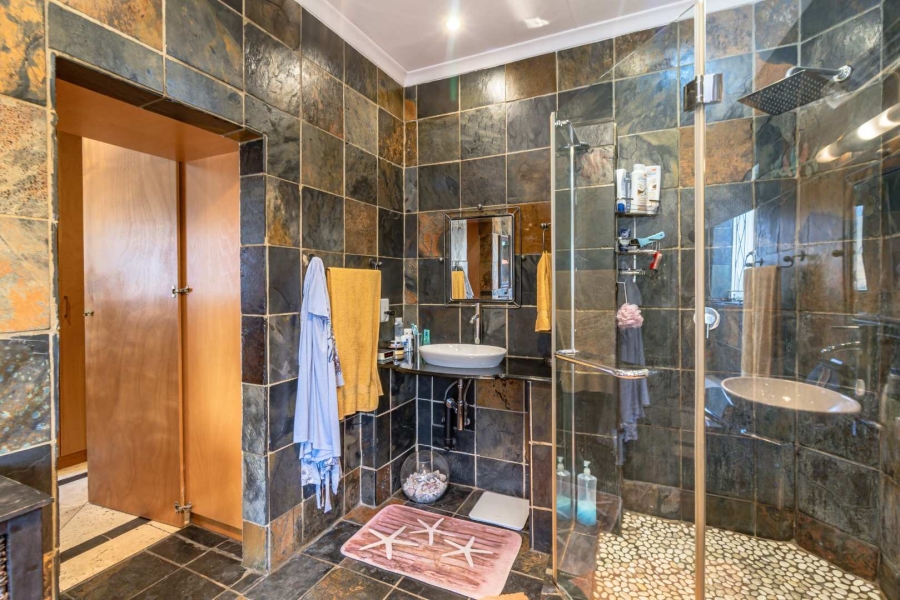 4 Bedroom Property for Sale in Randhart Gauteng