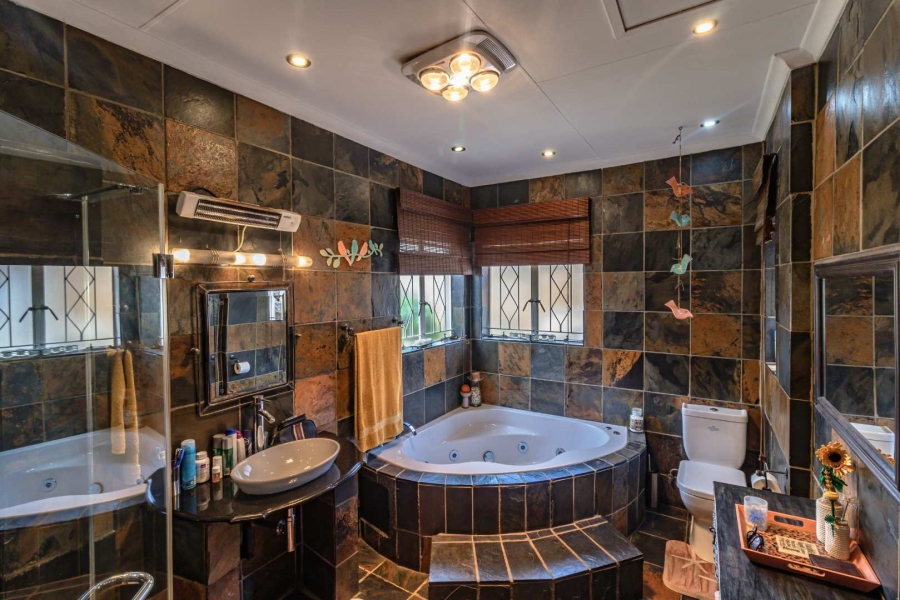 4 Bedroom Property for Sale in Randhart Gauteng