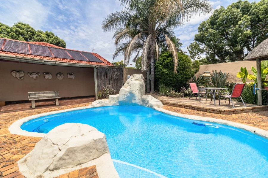 4 Bedroom Property for Sale in Randhart Gauteng