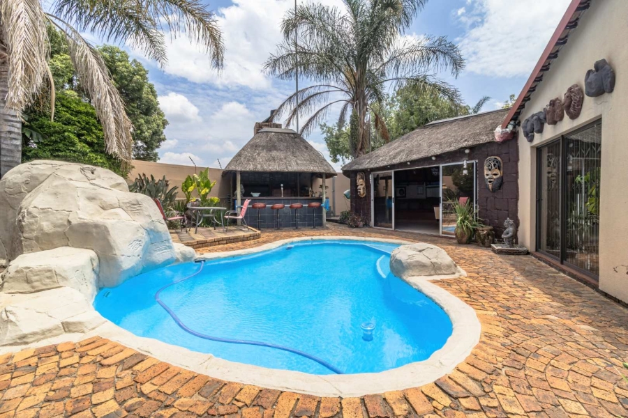 4 Bedroom Property for Sale in Randhart Gauteng