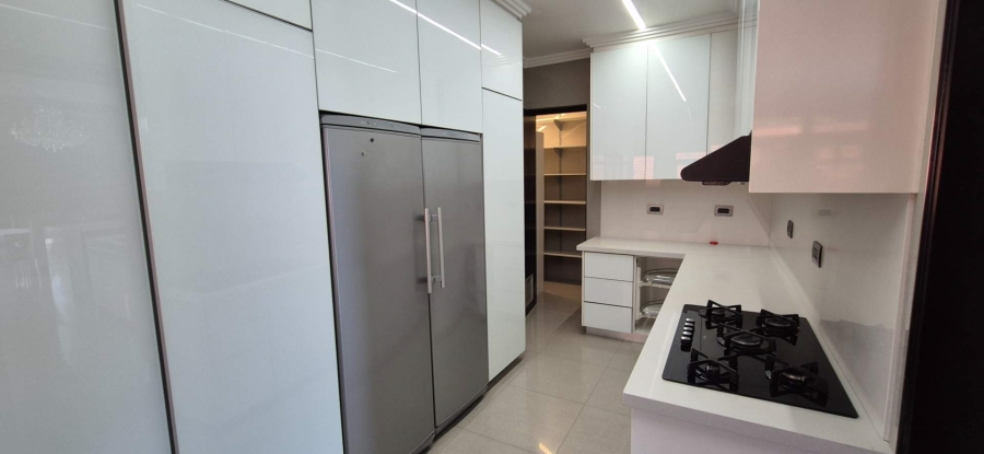 5 Bedroom Property for Sale in Thornhill Estate Gauteng