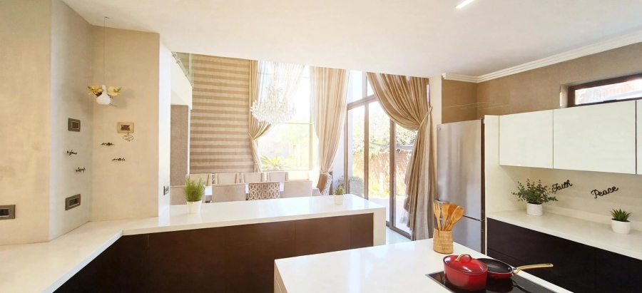 5 Bedroom Property for Sale in Thornhill Estate Gauteng