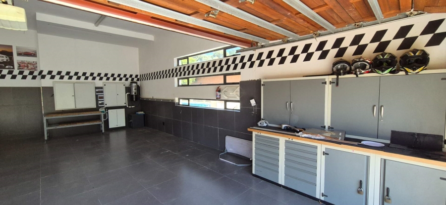 5 Bedroom Property for Sale in Thornhill Estate Gauteng