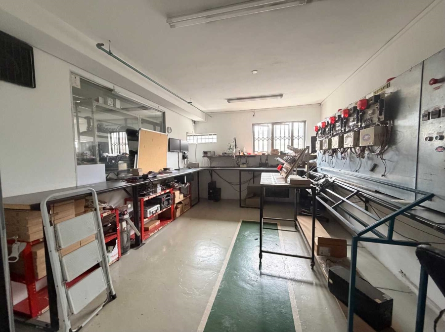 Commercial Property for Sale in New Redruth Gauteng
