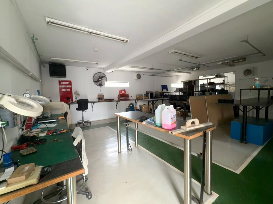 Commercial Property for Sale in New Redruth Gauteng