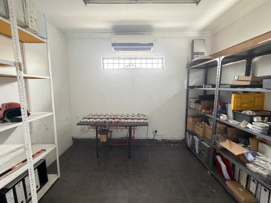 Commercial Property for Sale in New Redruth Gauteng