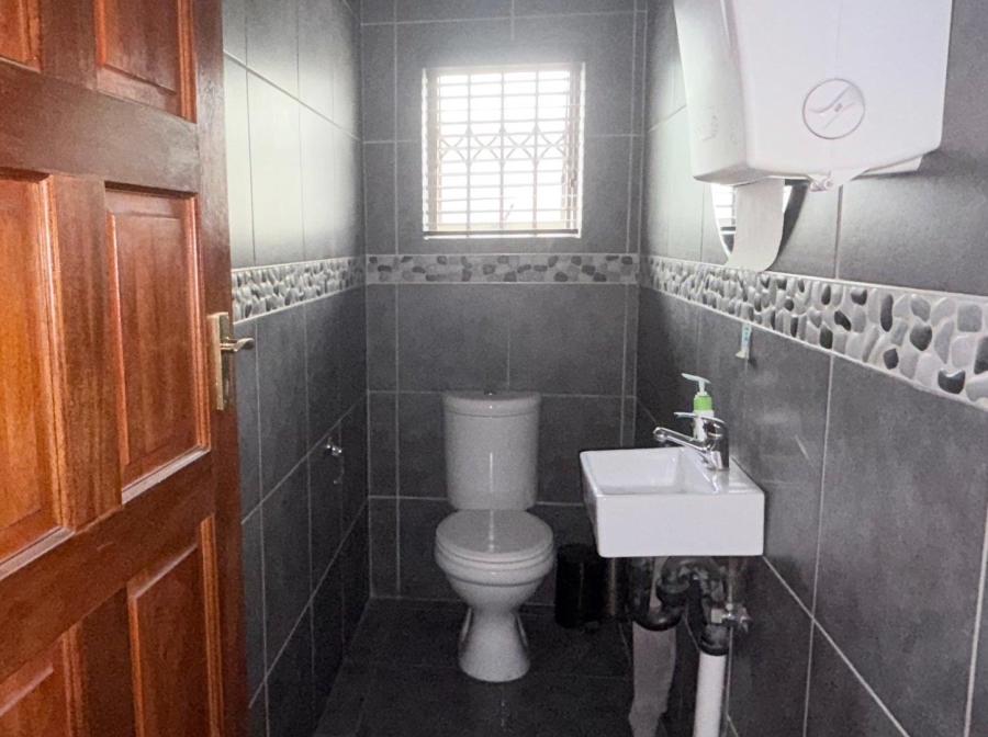 Commercial Property for Sale in New Redruth Gauteng