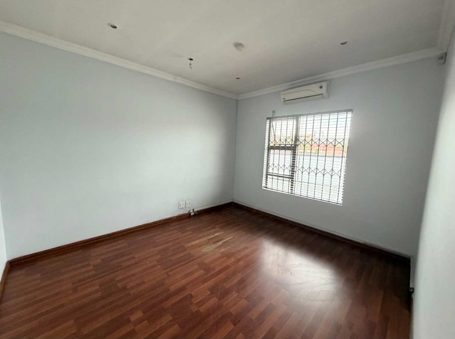 Commercial Property for Sale in New Redruth Gauteng