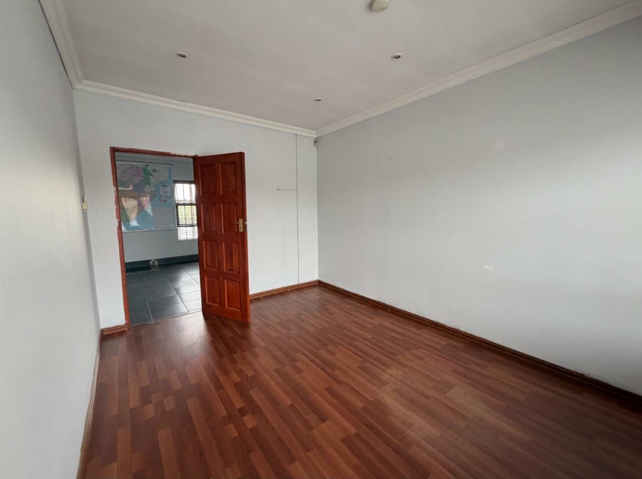 Commercial Property for Sale in New Redruth Gauteng