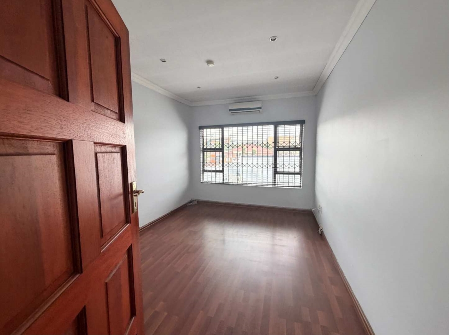 Commercial Property for Sale in New Redruth Gauteng