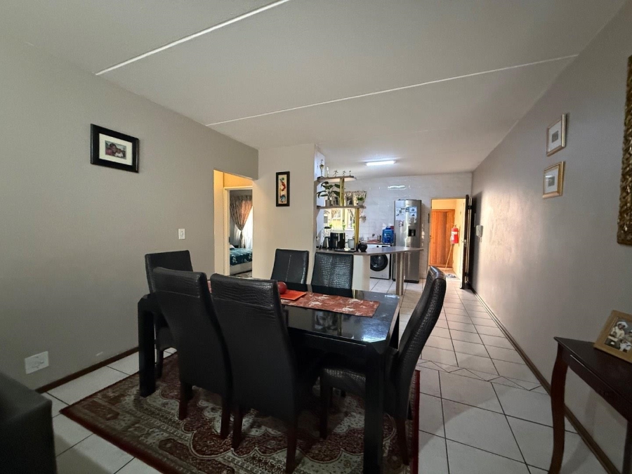 2 Bedroom Property for Sale in New Redruth Gauteng