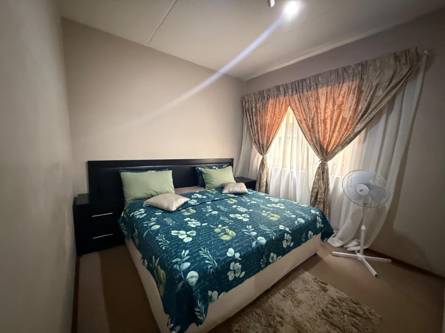 2 Bedroom Property for Sale in New Redruth Gauteng