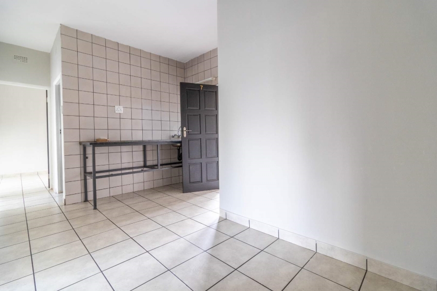 44 Bedroom Property for Sale in La Rochelle Gauteng