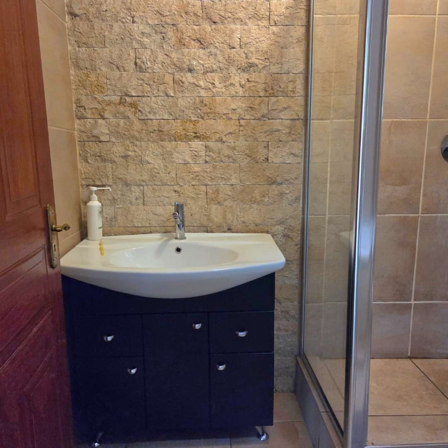 4 Bedroom Property for Sale in Randhart Gauteng