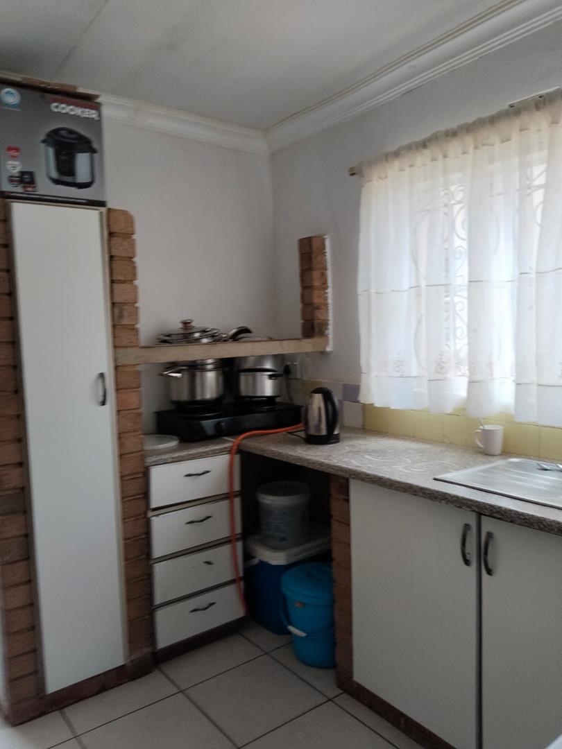 3 Bedroom Property for Sale in Zola Gauteng
