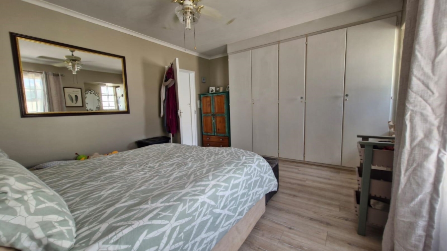 2 Bedroom Property for Sale in New Redruth Gauteng