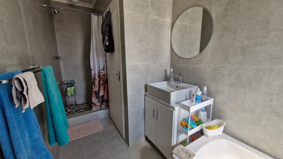 2 Bedroom Property for Sale in New Redruth Gauteng