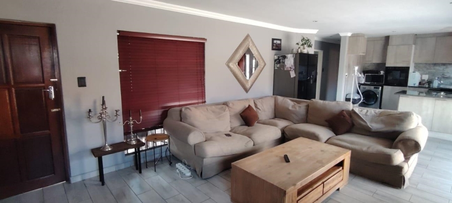 2 Bedroom Property for Sale in New Redruth Gauteng