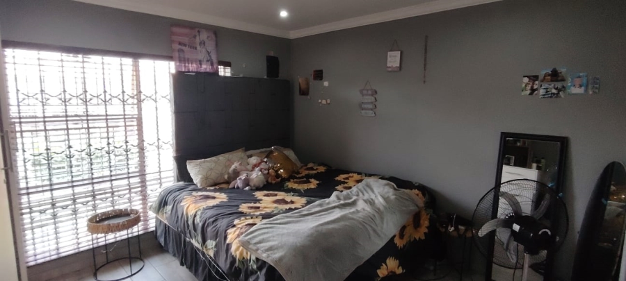 2 Bedroom Property for Sale in New Redruth Gauteng