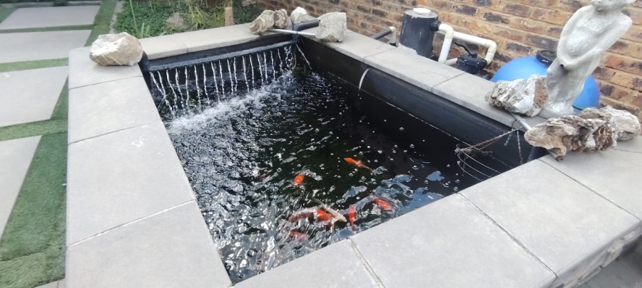 2 Bedroom Property for Sale in New Redruth Gauteng