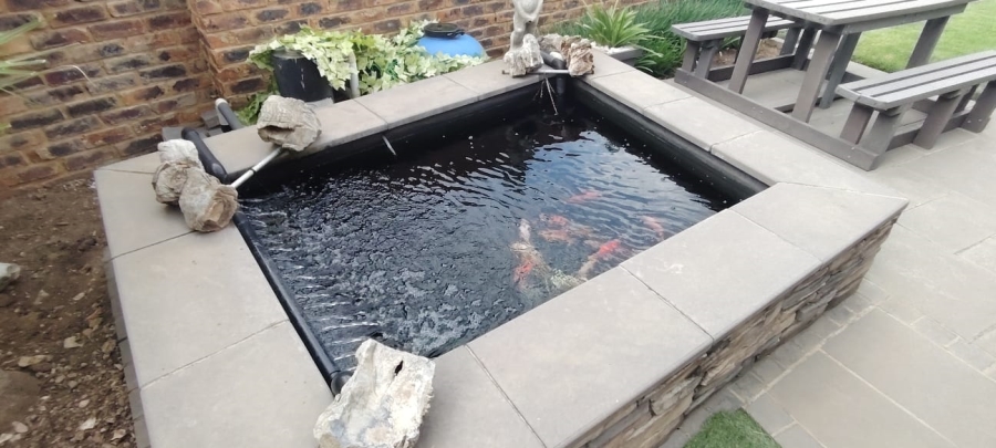 2 Bedroom Property for Sale in New Redruth Gauteng