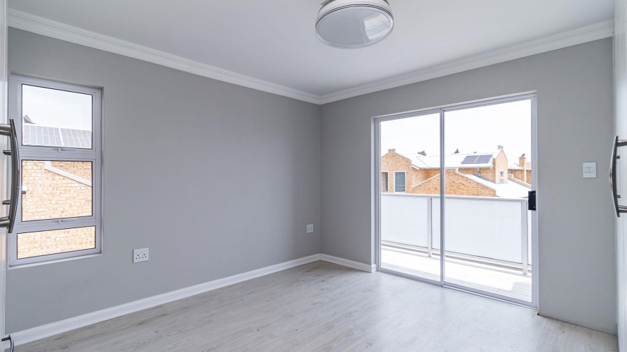 4 Bedroom Property for Sale in Beyerspark Gauteng