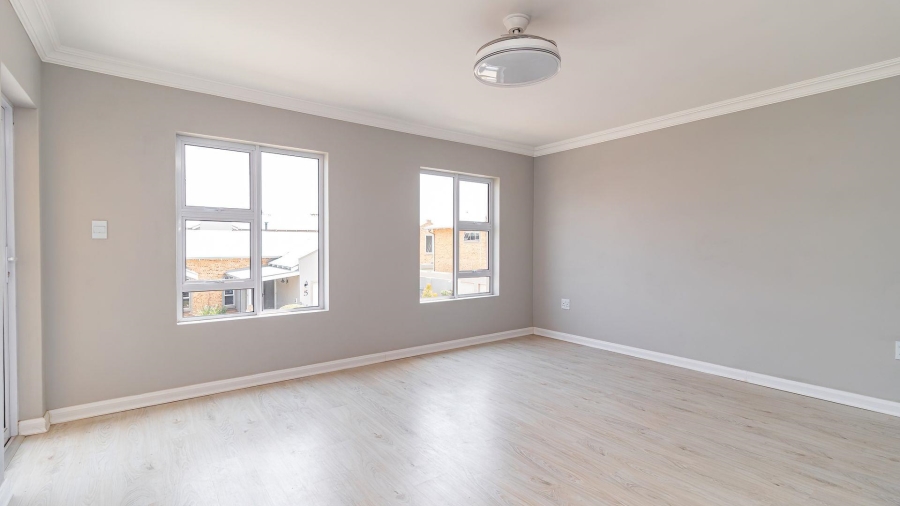 4 Bedroom Property for Sale in Beyerspark Gauteng