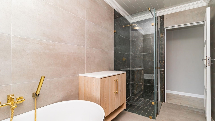 4 Bedroom Property for Sale in Beyerspark Gauteng