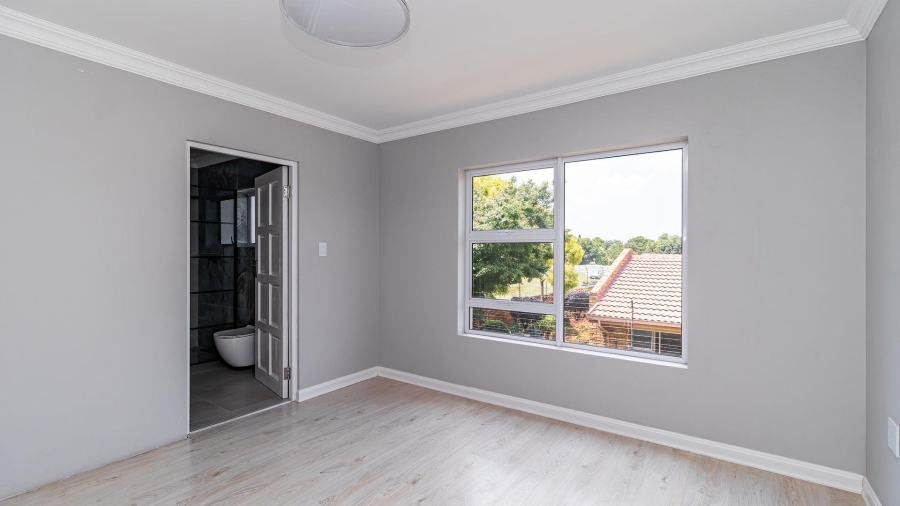 4 Bedroom Property for Sale in Beyerspark Gauteng