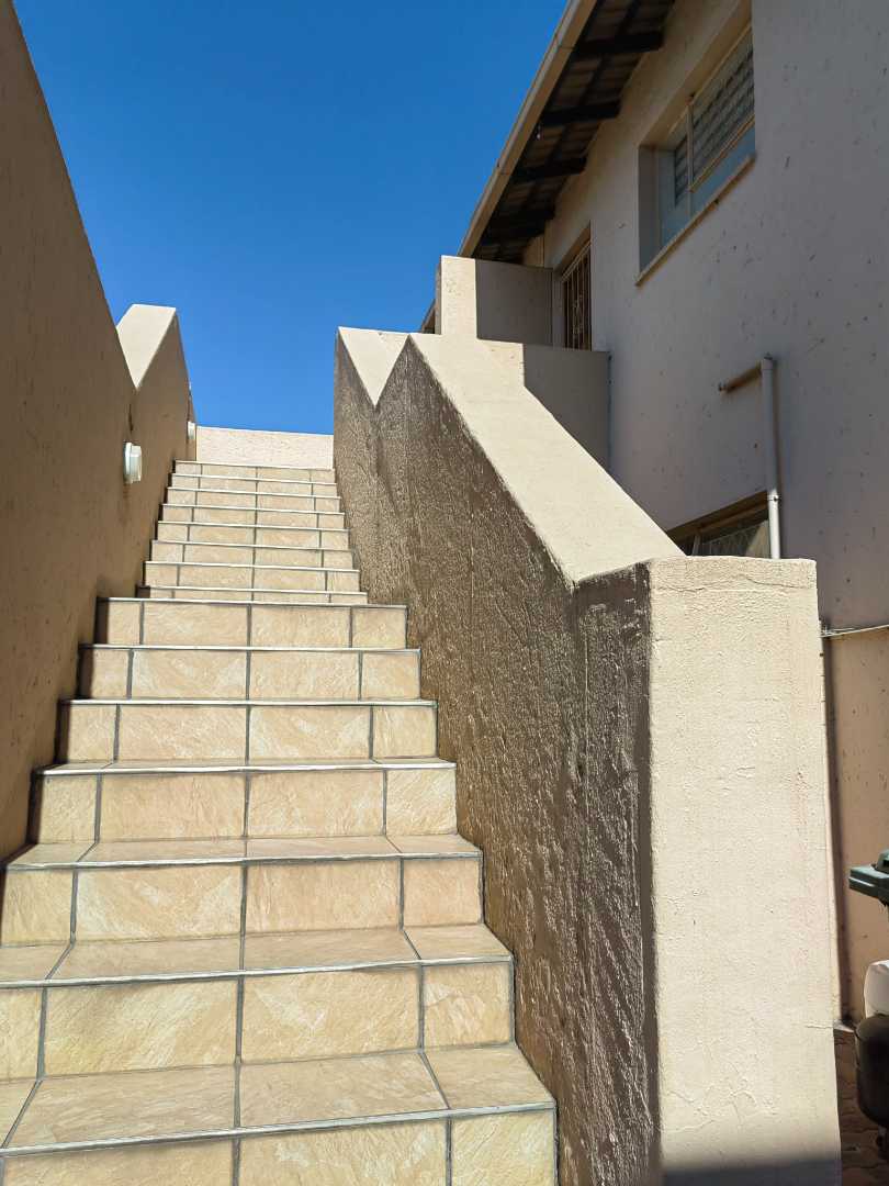 To Let 2 Bedroom Property for Rent in Raceview Gauteng