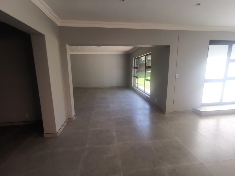 To Let 5 Bedroom Property for Rent in Glenvista Gauteng
