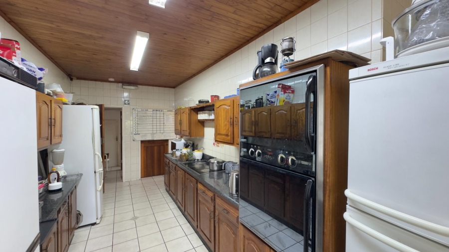 9 Bedroom Property for Sale in Muckleneuk Gauteng