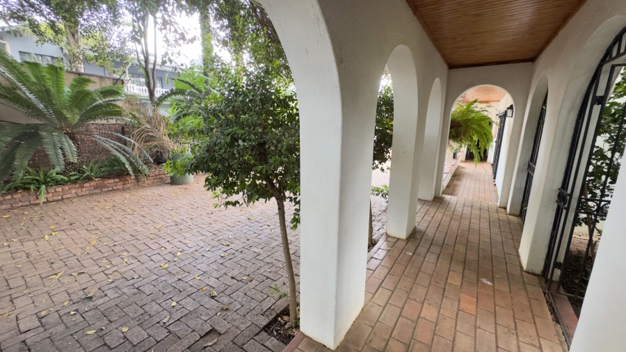 9 Bedroom Property for Sale in Muckleneuk Gauteng