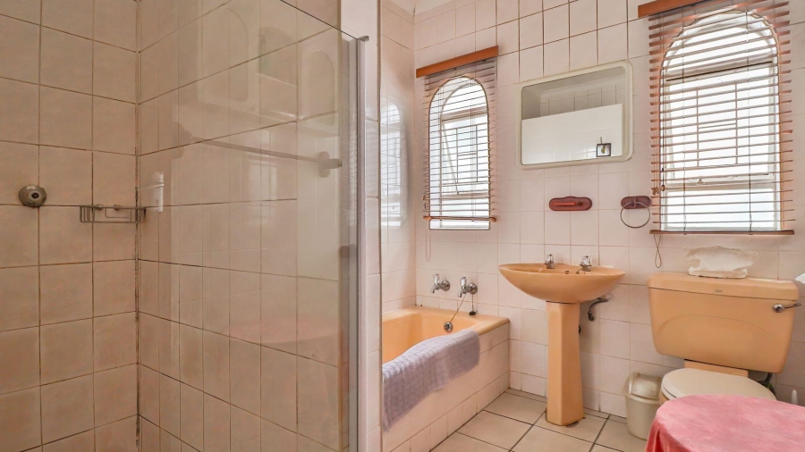 9 Bedroom Property for Sale in Muckleneuk Gauteng