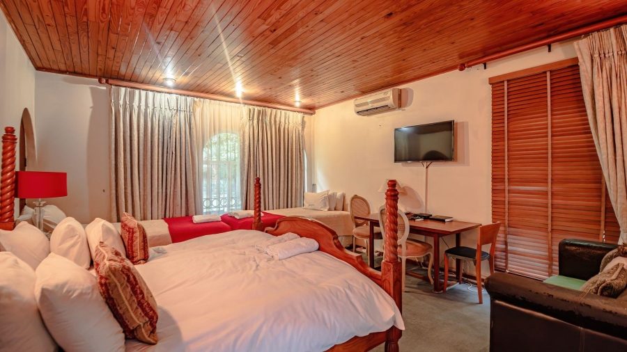 9 Bedroom Property for Sale in Muckleneuk Gauteng