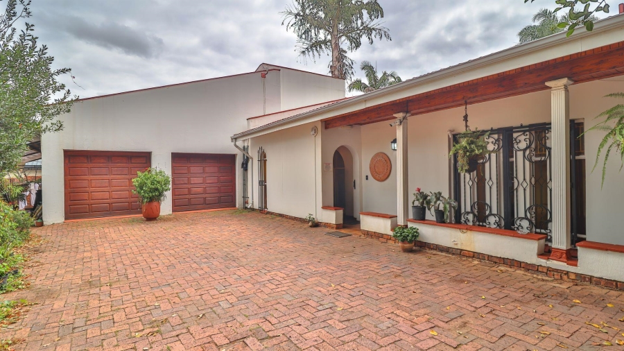 9 Bedroom Property for Sale in Muckleneuk Gauteng