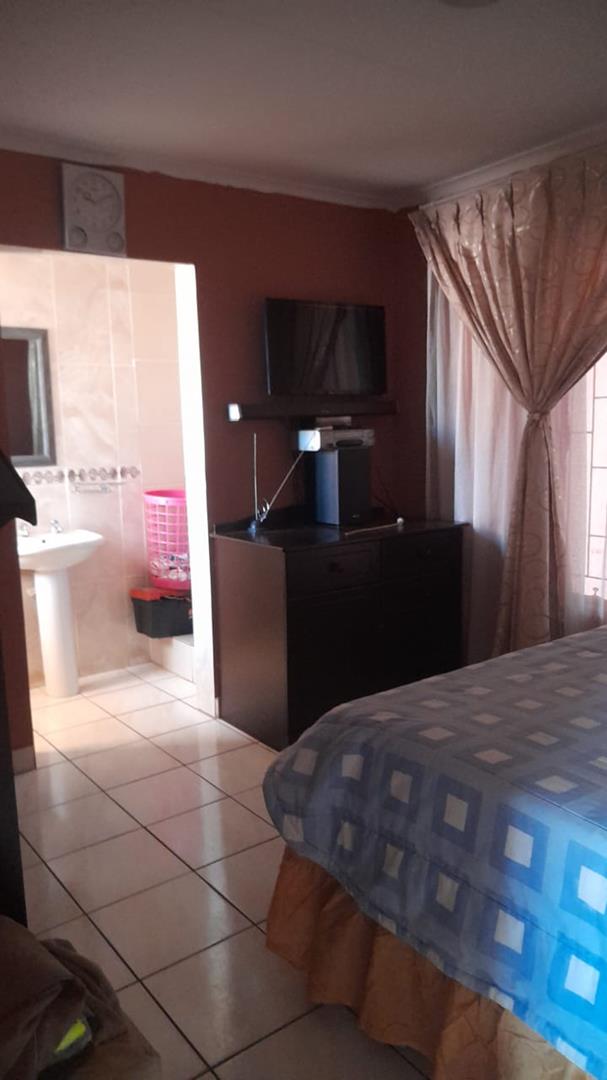 3 Bedroom Property for Sale in Soshanguve VV Gauteng