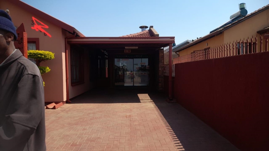 3 Bedroom Property for Sale in Soshanguve VV Gauteng
