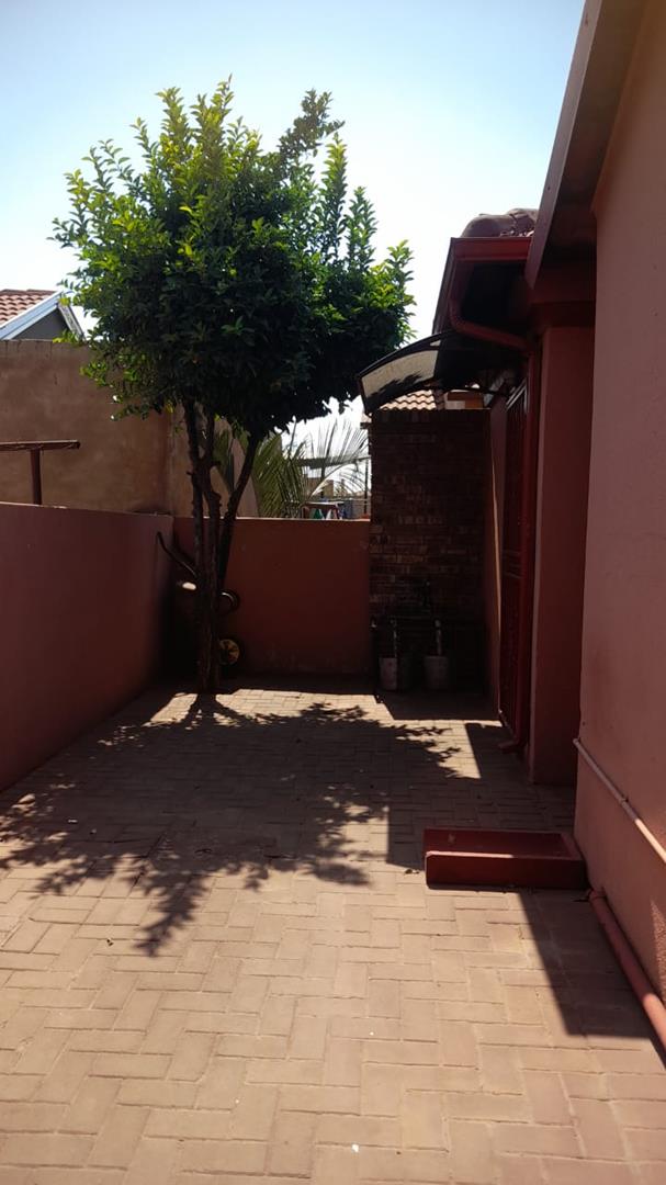 3 Bedroom Property for Sale in Soshanguve VV Gauteng
