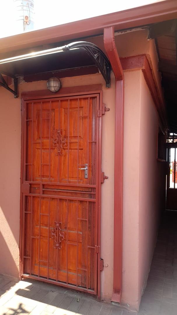 3 Bedroom Property for Sale in Soshanguve VV Gauteng