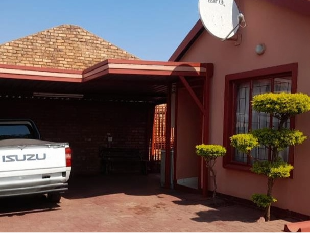3 Bedroom Property for Sale in Soshanguve VV Gauteng