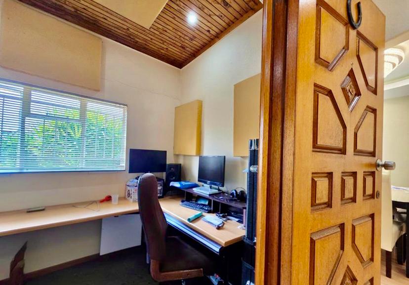 4 Bedroom Property for Sale in Brackenhurst Gauteng