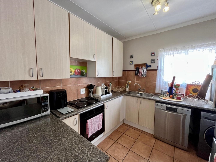 2 Bedroom Property for Sale in Boardwalk Villas Gauteng